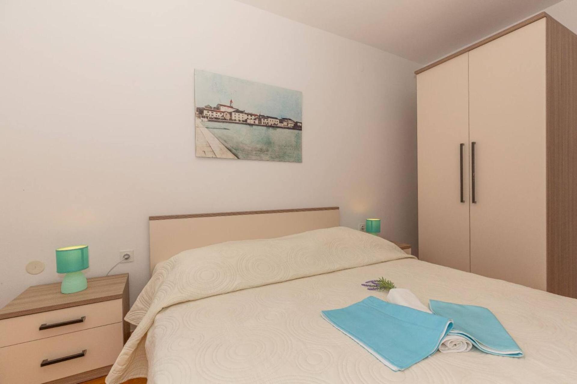 Three Bedroom Apartment In Biograd Biograd Na Moru Ngoại thất bức ảnh