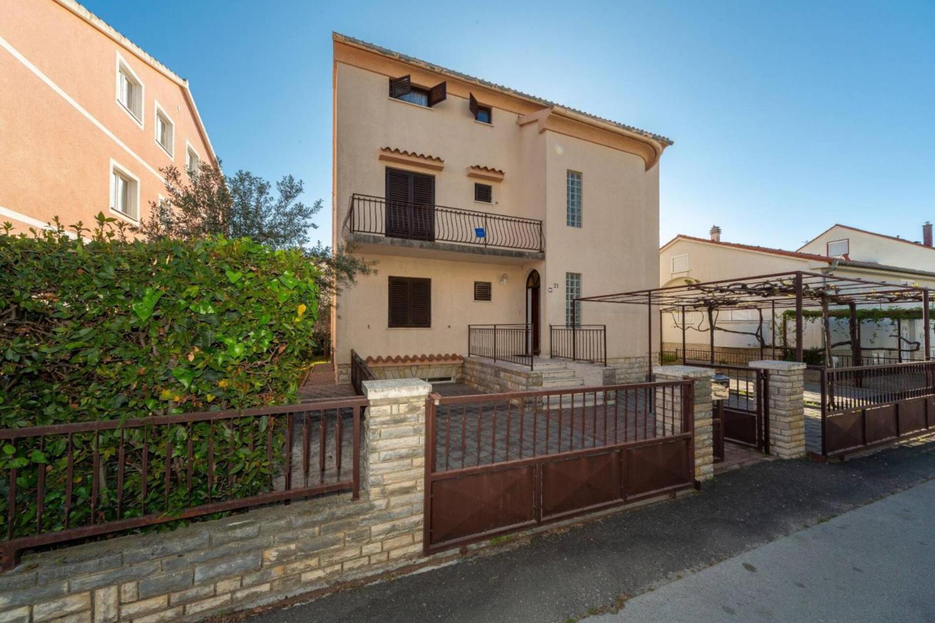 Three Bedroom Apartment In Biograd Biograd Na Moru Ngoại thất bức ảnh