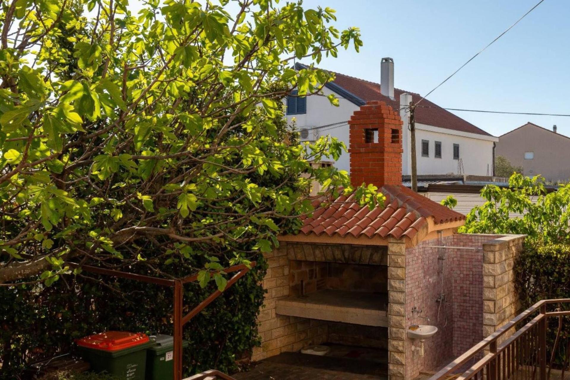 Three Bedroom Apartment In Biograd Biograd Na Moru Ngoại thất bức ảnh