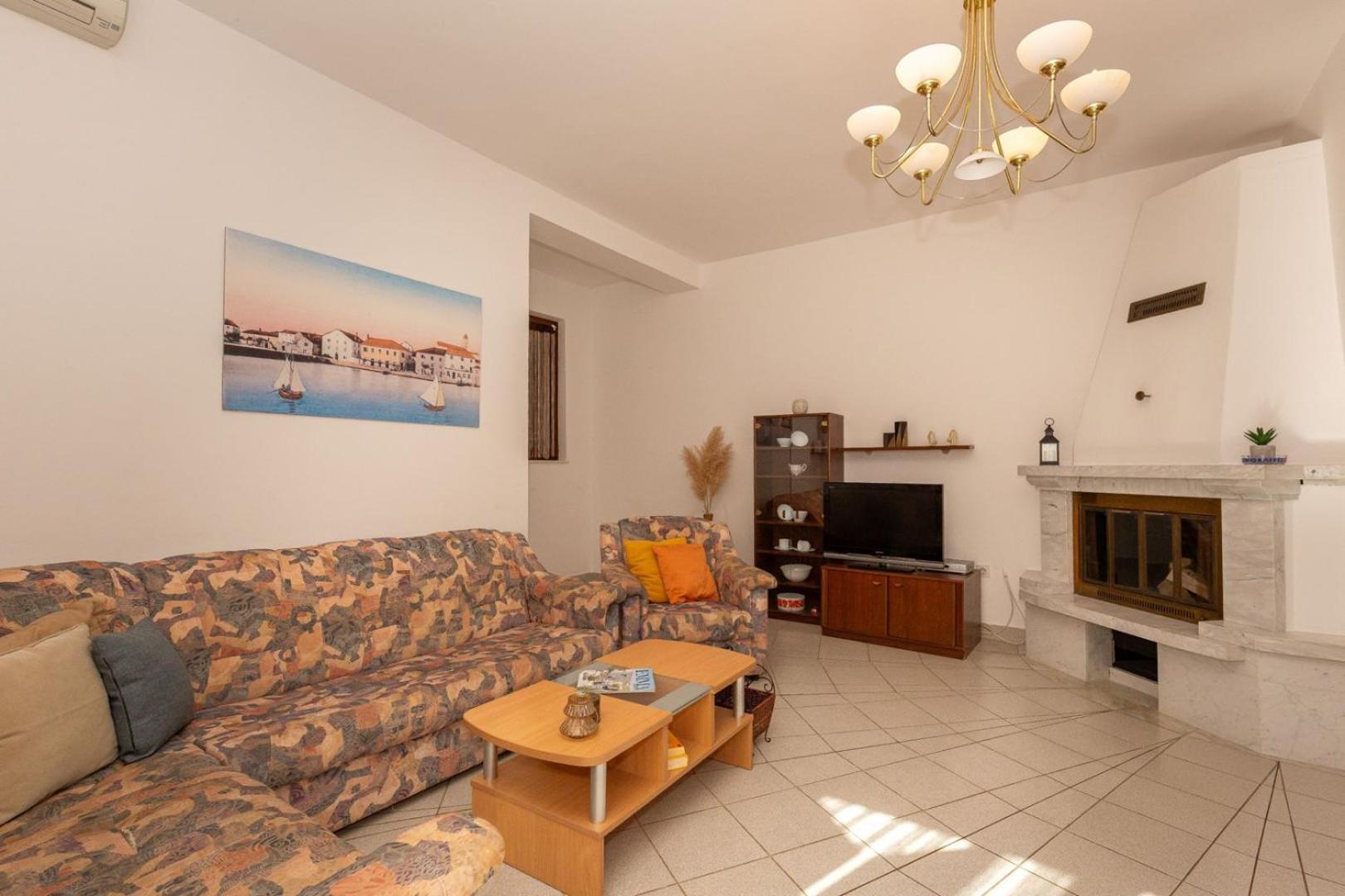Three Bedroom Apartment In Biograd Biograd Na Moru Ngoại thất bức ảnh